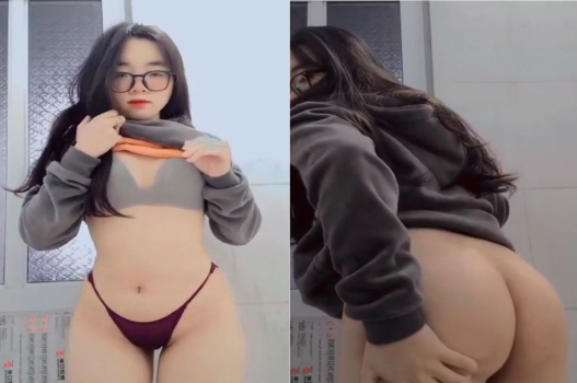 Nàng kính cận đáng yêu trong cảnh khoe mông gợi tình